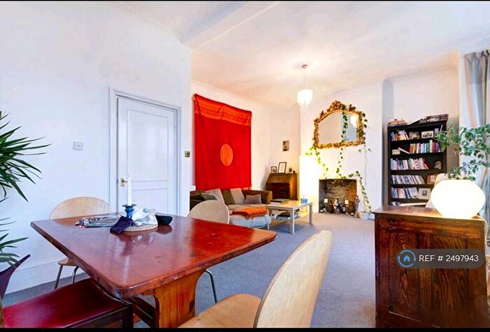 2 Bedroom Flat To Rent In Archway Road, London, N6