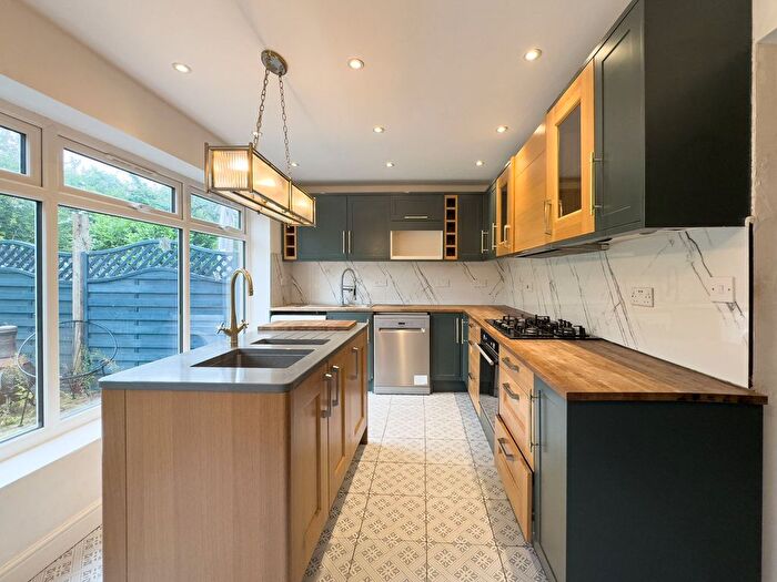 4 Bedroom Semi-Detached House To Rent In St. Margarets Road, Edgware, HA8