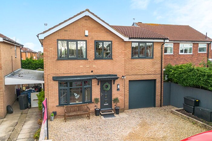 5 Bedroom Detached House For Sale In Corncroft, York, YO32