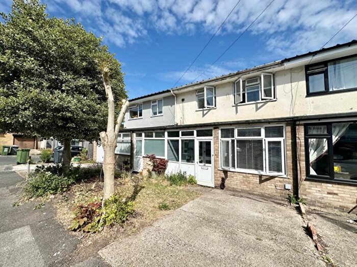 3 Bedroom House To Rent In Chelsfield Gardens, Sydenham, SE26