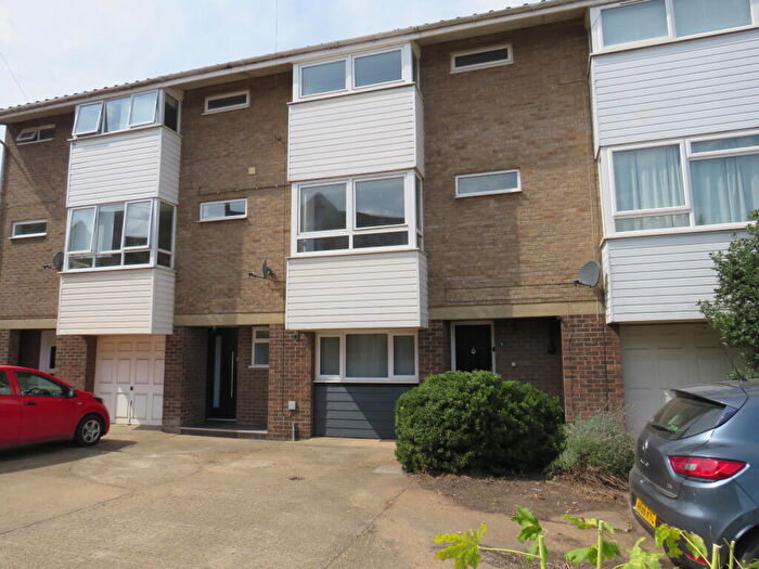 4 Bedroom House To Rent In Brays Lane, Ely, CB7