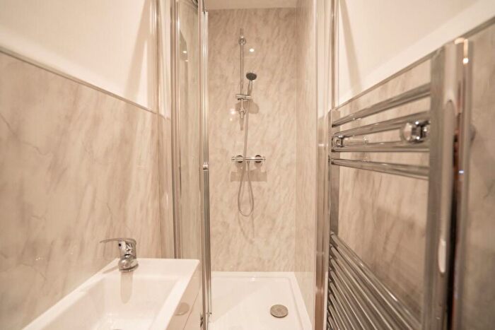 1 Bedroom Flat To Rent In Room Lower Park Street, Stapleford, NG9