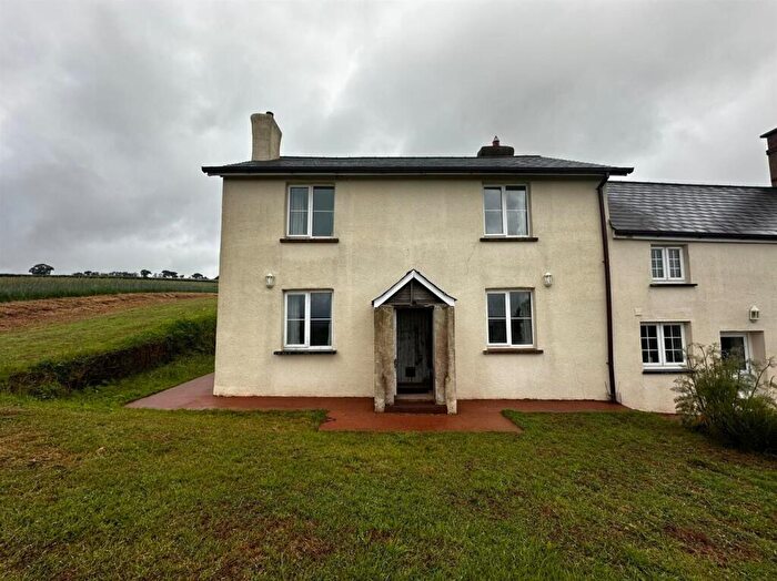 3 Bedroom House To Rent In Chevithorne, Nr Tiverton, EX16