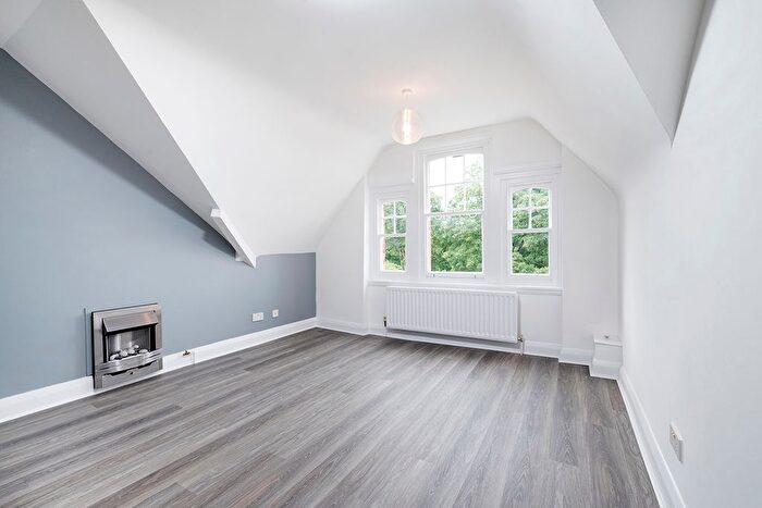 1 Bedroom Flat To Rent In Hadley Ridge, Barnet, EN5