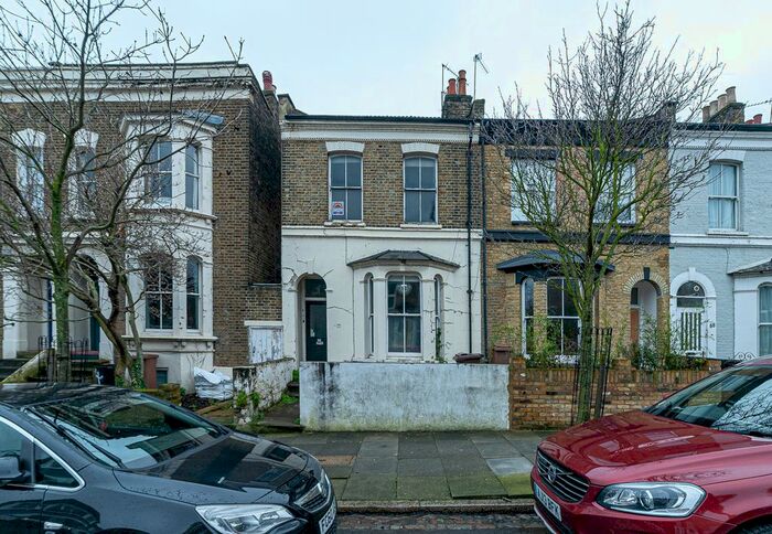 1 Bedroom Flat To Rent In Powerscroft Road, London, E5
