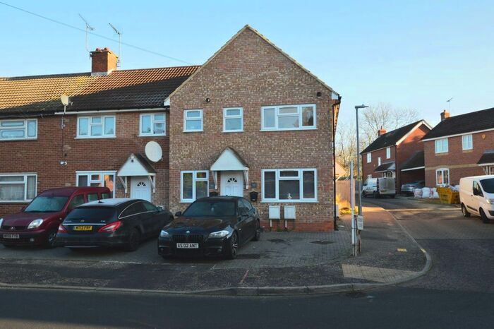 Studio To Rent In Peel Road, London CM2