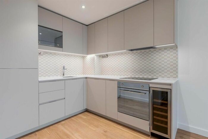 1 Bedroom Flat To Rent In Caversham Road, London, NW9