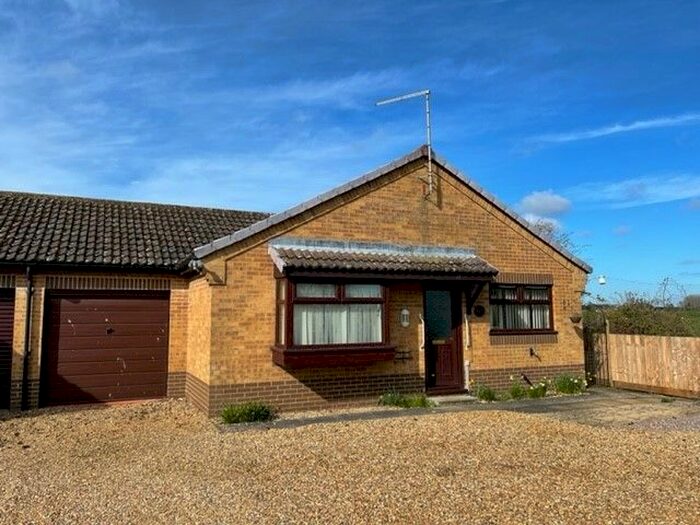 2 Bedroom Bungalow To Rent In Wykes Drive, Wisbech St. Mary, Wisbech, PE13