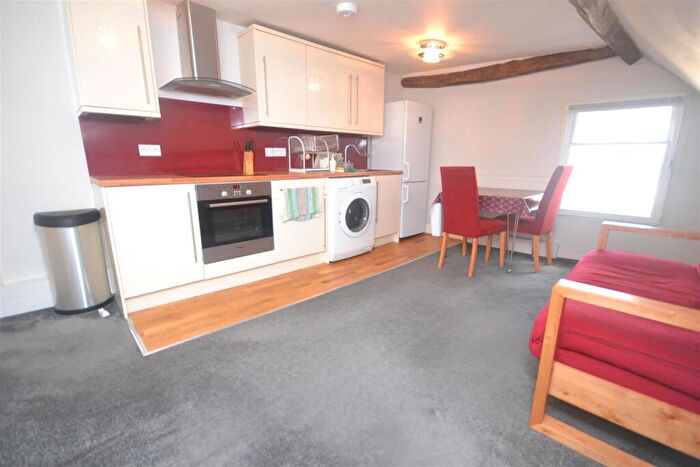 1 Bedroom Flat To Rent In London Street, Reading, RG1
