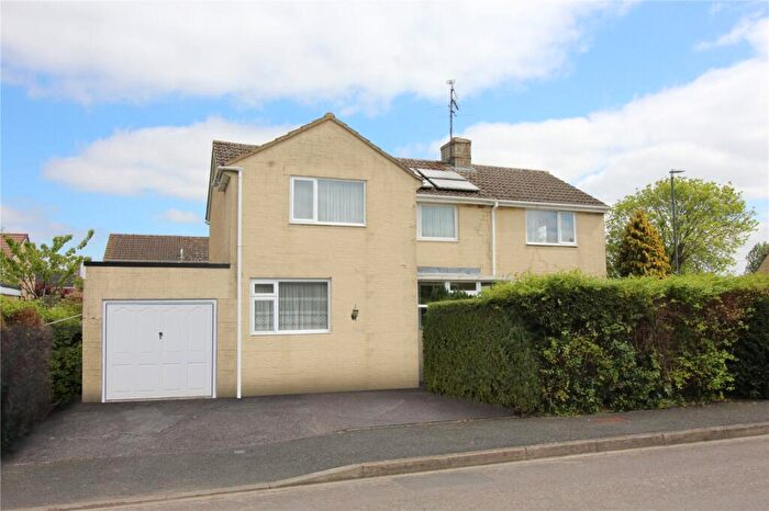 4 Bedroom Detached House For Sale In Holford Crescent, Kempsford, Fairford, Gloucestershire, GL7