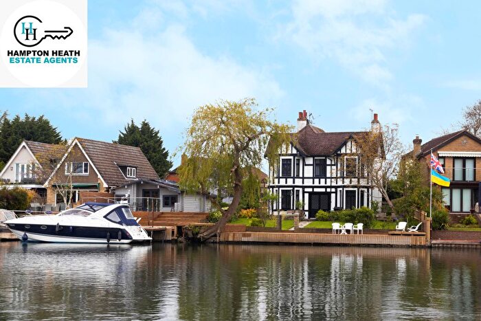 6 Bedroom Detached House To Rent In The Embankment, Wraysbury, Staines, TW19