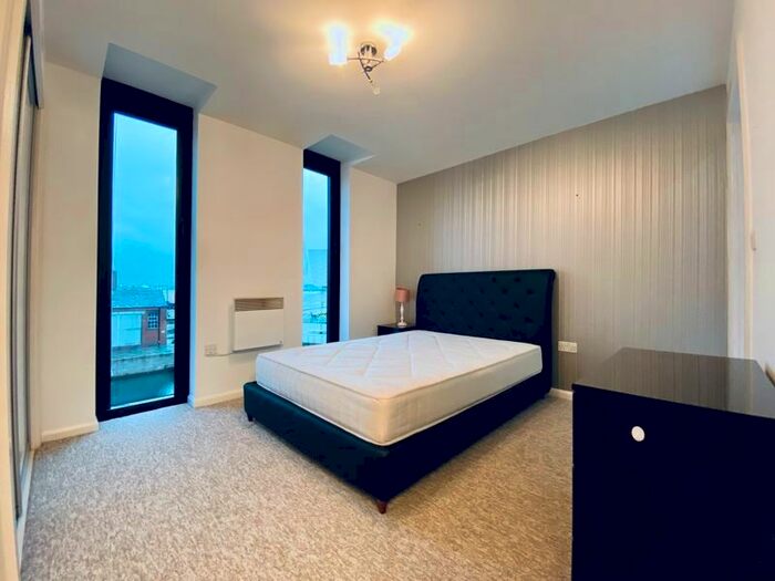 2 Bedroom Flat To Rent In Mann Island, Liverpool, L3