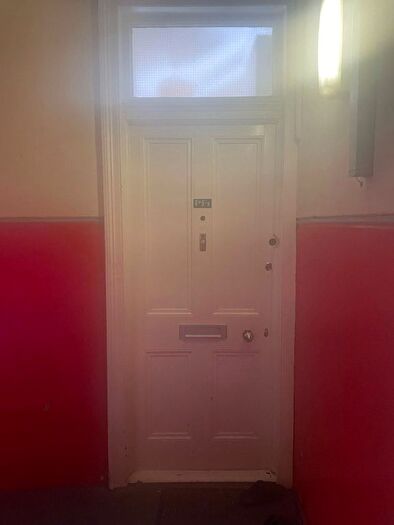 1 Bedroom Flat To Rent In Watson Crescent, Edinburgh, EH11