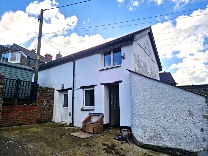 3 Bedroom Barn Conversion To Rent In Corner Gardens, Bude, EX23