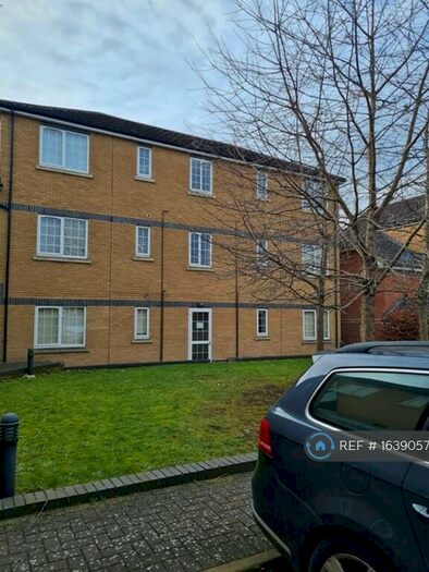 2 Bedroom Flat To Rent In William Court, Luton, LU3