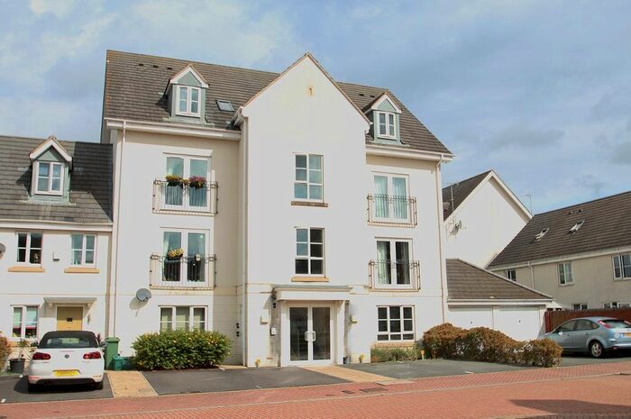 2 Bedroom Flat To Rent In Siskin Drive, Newlands Park, Cheltenham, GL51
