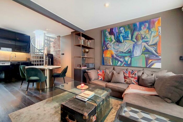 2 Bedroom Flat To Rent In Camberwell New Road, Camberwell, London, SE5