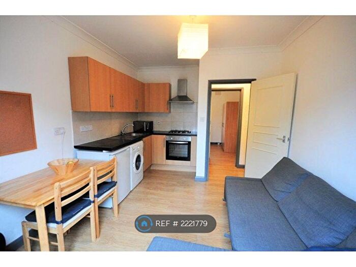 1 Bedroom Flat To Rent In Braybrook Street, London, W12