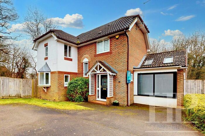 3 Bedroom Detached House To Rent In Holm Oaks, Cowfold, RH13