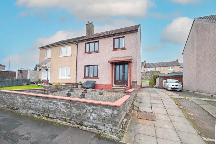 3 Bedroom Semi-Detached House For Sale In Auchincloch Drive, FK4