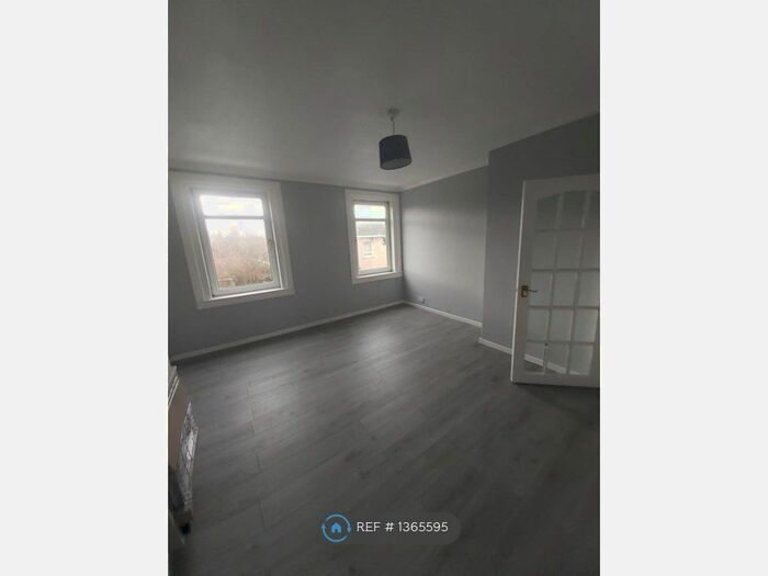 3 Bedroom Flat To Rent In Content Street, Ayr, KA8