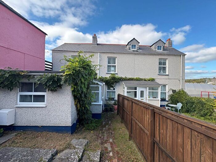 4 Bedroom Cottage For Sale In Boringdon Road, Turnchapel, PL9