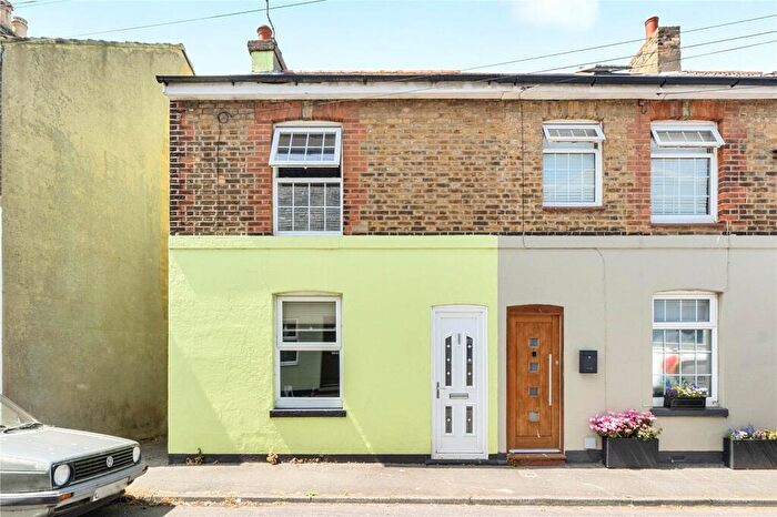 3 Bedroom End Of Terrace House For Sale In Campbell Road, Walmer, Deal, Kent, CT14