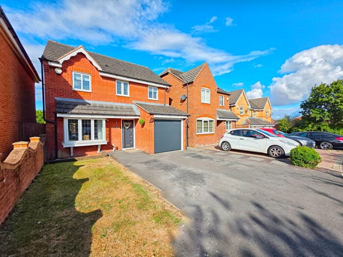 4 Bedroom Detached House For Sale In Tor Close, Barnsley, S71