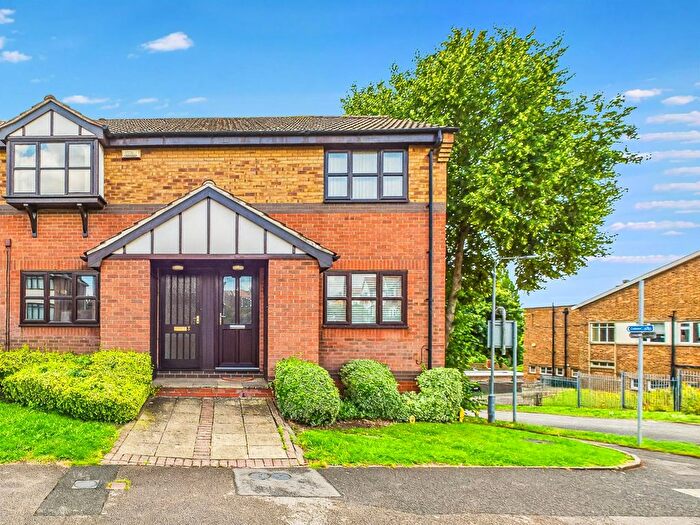 1 Bedroom Maisonette For Sale In Douglas Court, Carlton, Nottingham, NG4