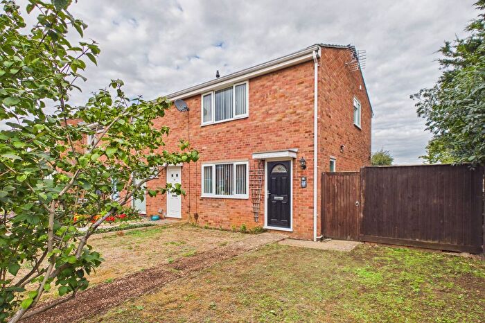 2 Bedroom End Of Terrace House For Sale In Wilkin Walk, Cottenham, CB24