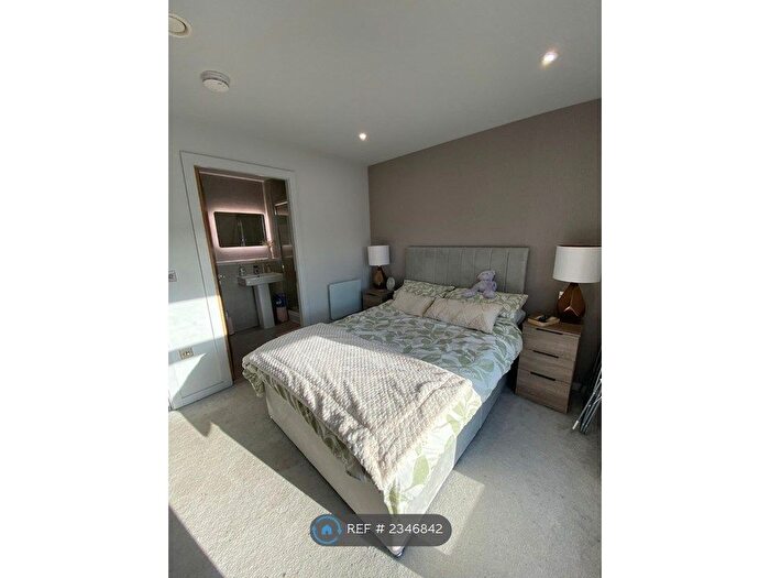 2 Bedroom Flat To Rent In Crump Street, Liverpool, L1
