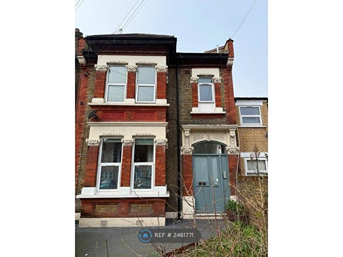 2 Bedroom Maisonette To Rent In Carnarvon Road, London, E15