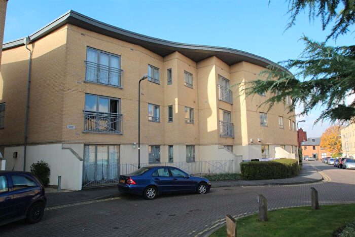 1 Bedroom Flat To Rent In Robert House, Harrow, HA1