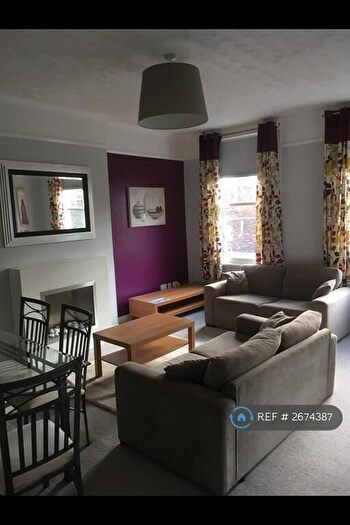 1 Bedroom Flat To Rent In High Street, Rochester, ME1