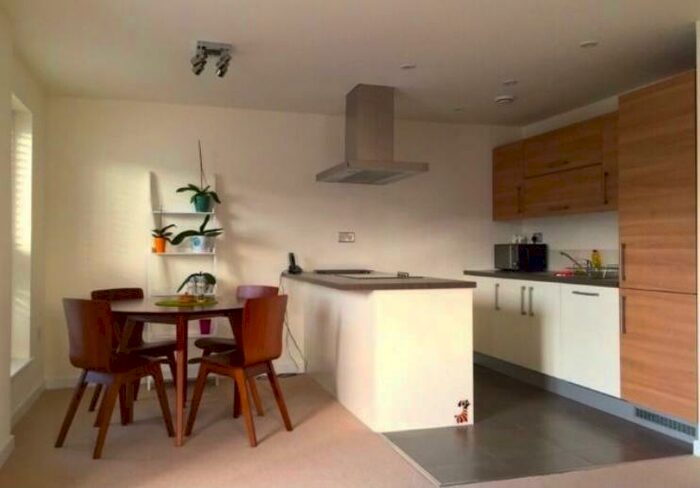 3 Bedroom Flat To Rent In Clarke Apartments, Heath Place, Mile End, Bow, London, E3