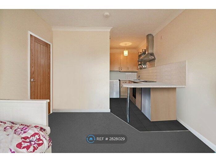 1 Bedroom Flat To Rent In Wensleydale, Luton, LU2