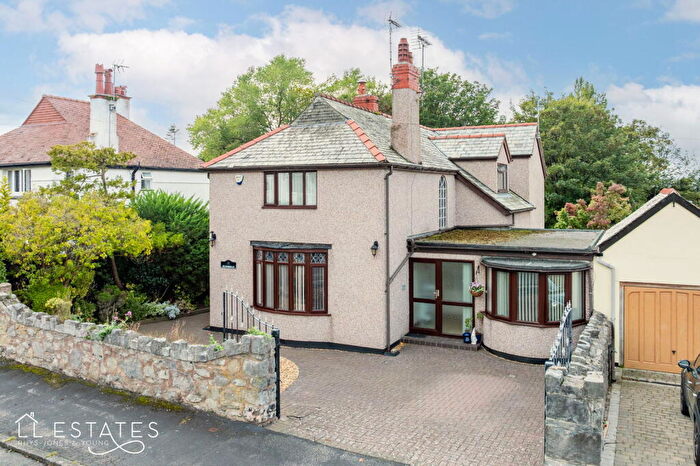 5 Bedroom Detached House For Sale In Calthorpe Drive, Prestatyn, LL19