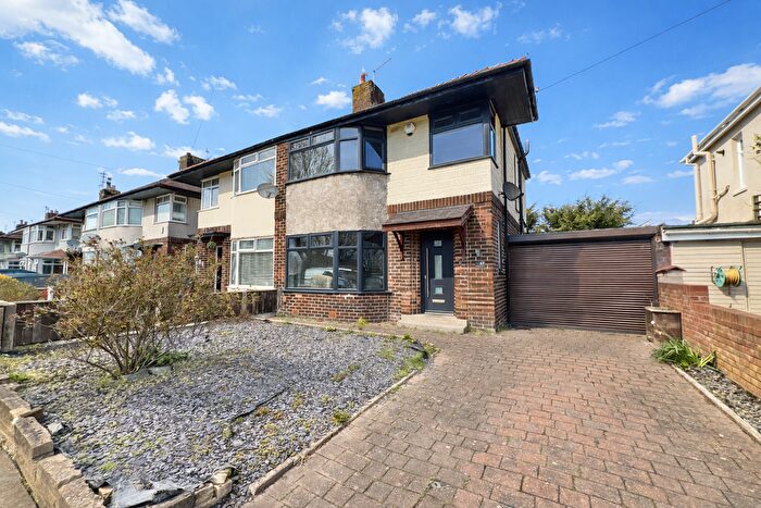 3 Bedroom Semi Detached House For Sale In Sunningdale Avenue, Blackpool, FY4