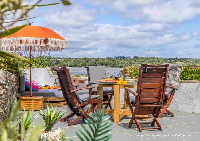 2 Bedroom Property For Sale In Crooks Cottage, Manor Street, Dittisham, TQ6