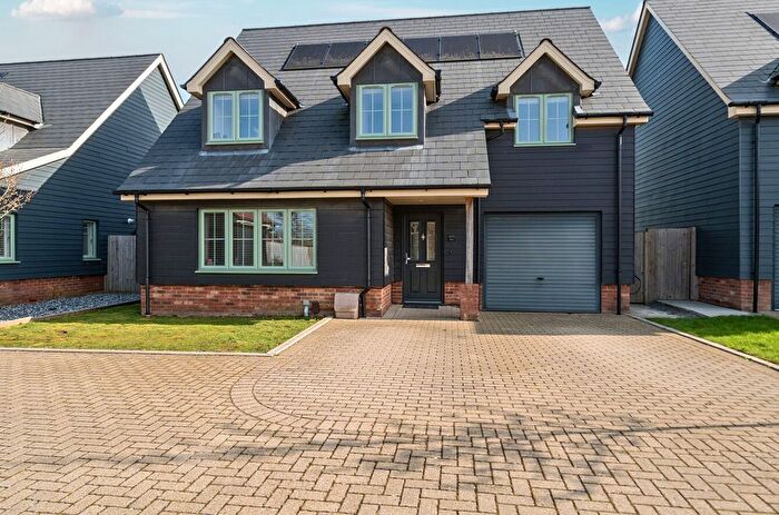 4 Bedroom Detached House For Sale In Winchester Road, Botley, Southampton, Hampshire, SO32