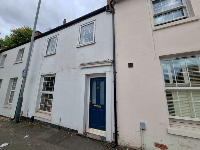 2 Bedroom Terraced House To Rent In Binswood Street, Leamington, CV32