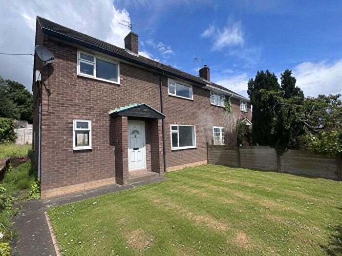 3 Bedroom Semi Detached House To Rent In Portley Road, Dawley, Telford, Shropshire, TF4