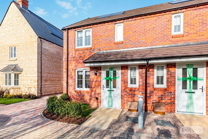 3 Bedroom Property To Rent In Blackcap Close, Rothwell, Kettering, NN14