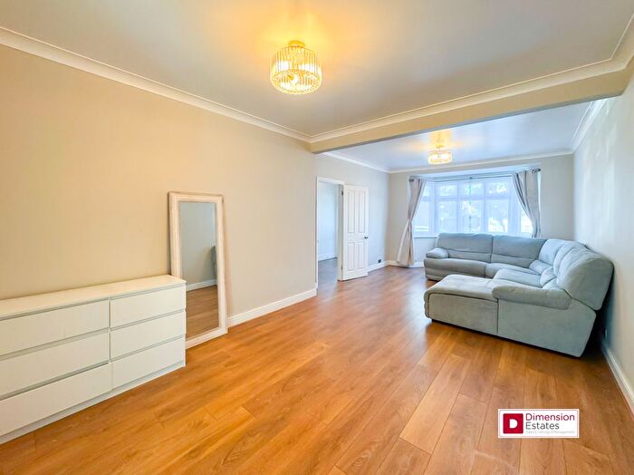 3 Bedroom Terraced House To Rent In Park Lane, Hornchurch, Essex, RM11