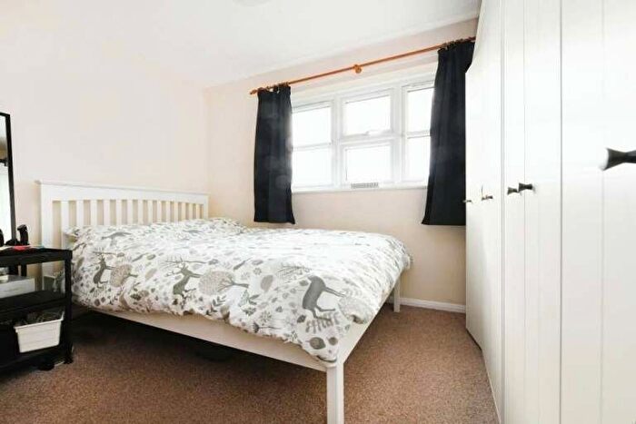 1 Bedroom Flat To Rent In Bounderby Grove, Chelmsford, CM1