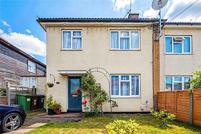 3 Bedroom End Of Terrace House For Sale In Easton Gardens, Borehamwood, Hertfordshire, WD6