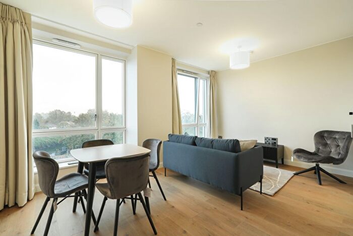 1 Bedroom Flat To Rent In Zinc Street, London, E15