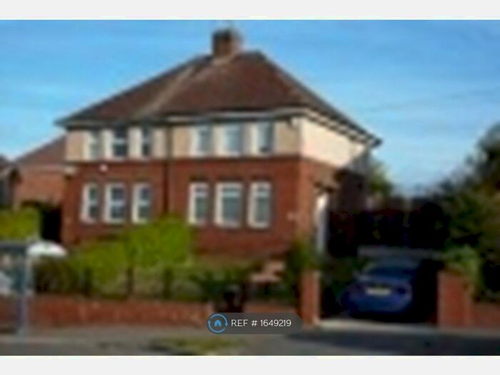 3 Bedroom Semi-Detached House To Rent In East Bank Road, Sheffield, S2