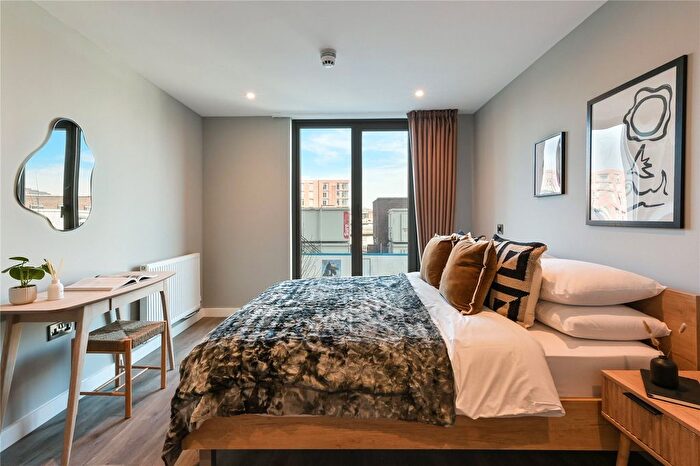 1 Bedroom Flat To Rent In Spinners Yard, Spinners Lane, LS7