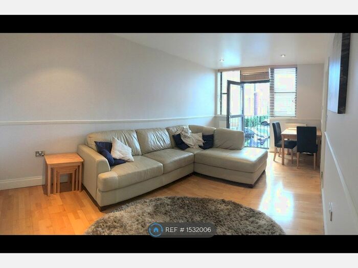 2 Bedroom Flat To Rent In Bradstock Road, London, E9